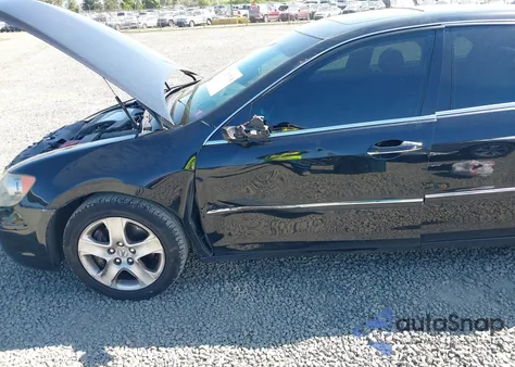 2005 Acura Rl 3.5 from USA, damaged, VIN JH4KB165X5C021471